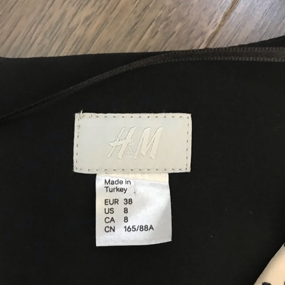 Adorable dress - Picture 2 of 2